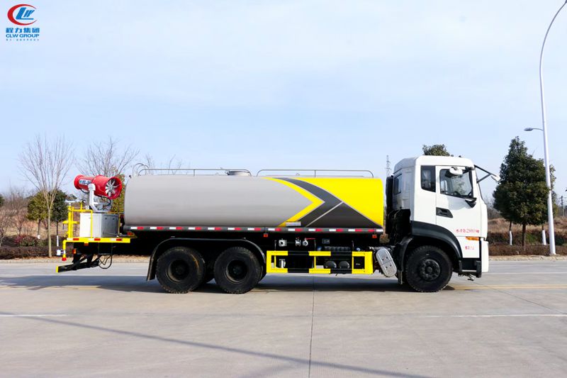 高端東風(fēng)天龍18方灑水車