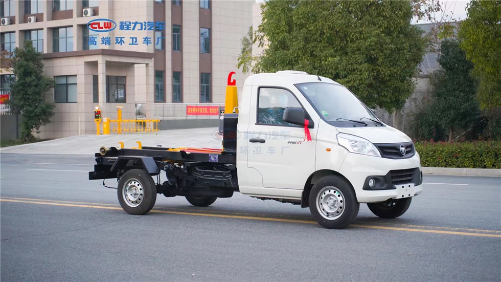 (3方)福田祥菱藍(lán)牌鉤臂垃圾車